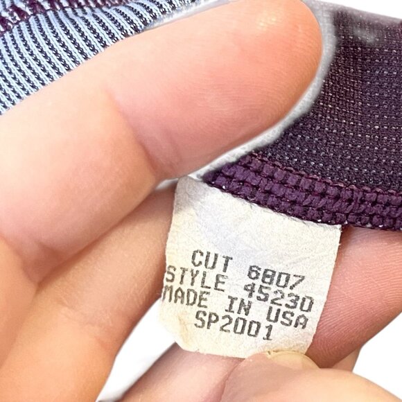 Vintage 2001 Patagonia Short Sleeve Button Up Purple Lightweight Quick Dry - Picture 5 of 5